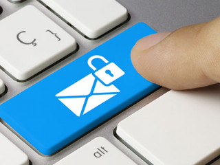 Taste-Mail-Schloss-116774155-FO-momius