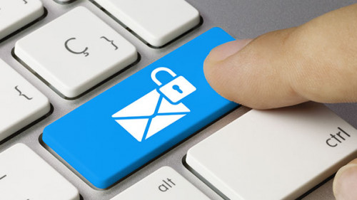 Taste-Mail-Schloss-116774155-FO-momius