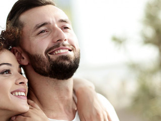 Paar-happy-223621569-AS-ASDF