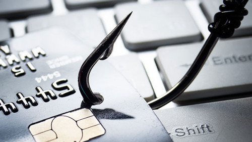 Kreditkarte-Angelhaken-91531301-AS-weerapat1003