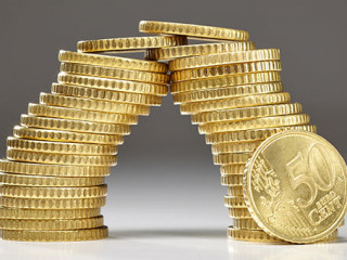 Muenzstapel-165841930-AS-Guenter-Menzl