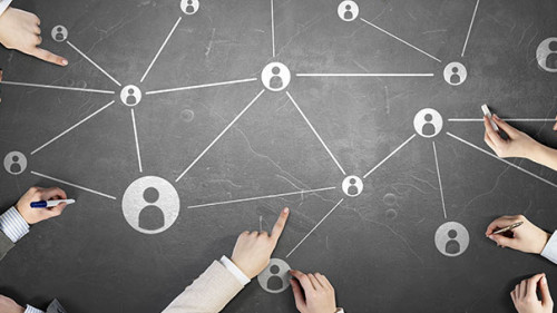 Haende-Netzwerk-98986061-AS-Sergey-Nivens