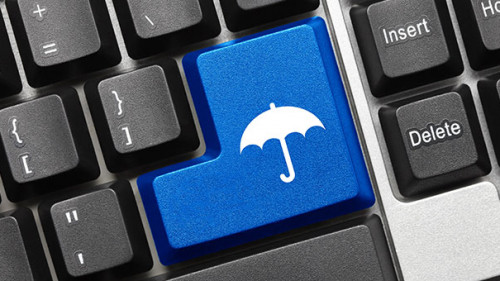 Schirm-Enter-Taste-109118426-AS-ArtemSam