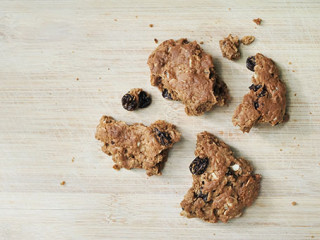 Zerbrochener-Keks-55938628-AS-weat