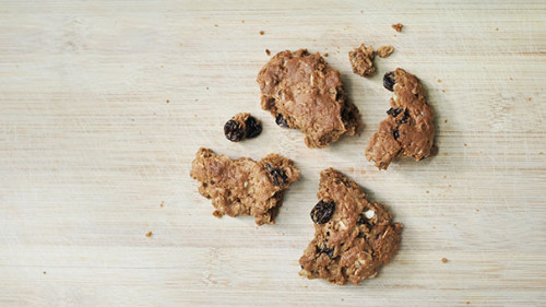 Zerbrochener-Keks-55938628-AS-weat