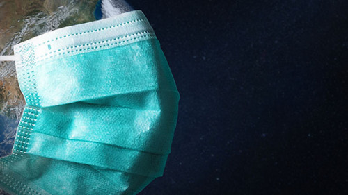 Erdball-mit-Schutzmaske-329386576-AS-Paopano