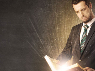 Anzugtraeger-Buch-182224171-FO-ra2-studio