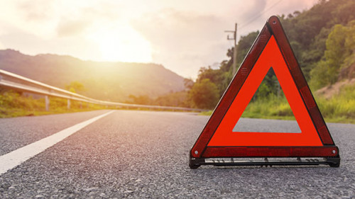 Warndreieck-293125615-AS-aogreatkim