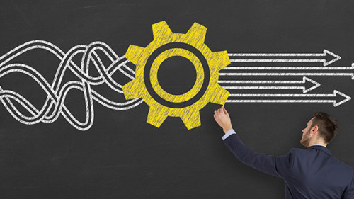 Anzugtraeger-Zahnrad-Pfeile-192537727-AS--turgaygundogdu