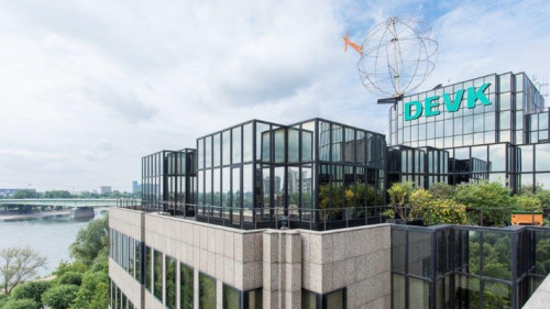 DEVK Zentrale mit Zoobrücke quer.jpg