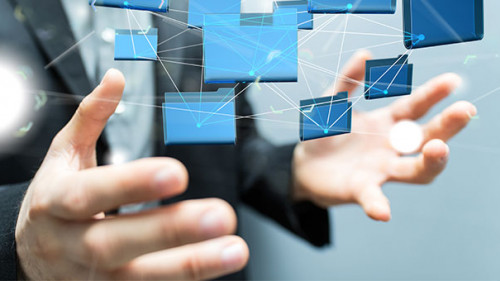 Anzugtraeger-digitale-Ordner-127099260-AS-vegefox-com