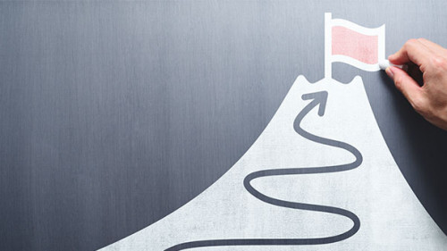 Hand-Kreide-Gipfel-277811428-AS-tadamichi