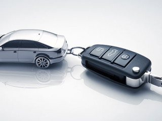 Autoschluesselanhaenger-128098485-AS-peterschreiber-media