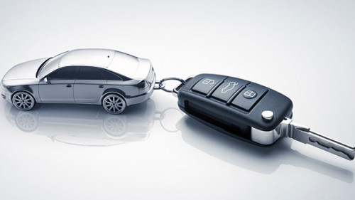 Autoschluesselanhaenger-128098485-AS-peterschreiber-media