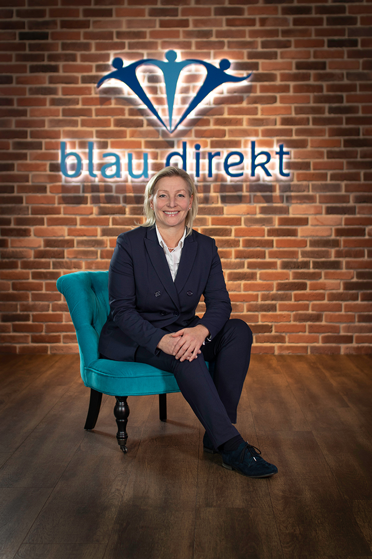 Kerstin-Moeller-Schulz-2020-blau-direkt