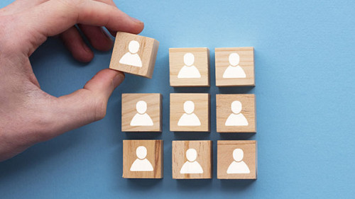 Hand-Koepfe-308774163-AS-ink-drop