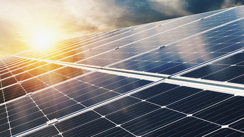 Photovoltaik-Anlage-295764592-AS-lovelyday12