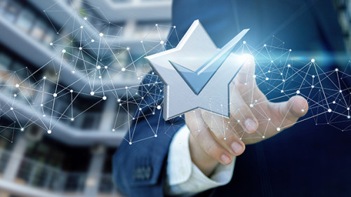 Anzugtraeger-Stern-Haekchen-212260476-AS-natali-mis