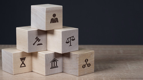 Holzkloetze-321374461-AS-putilov-denis