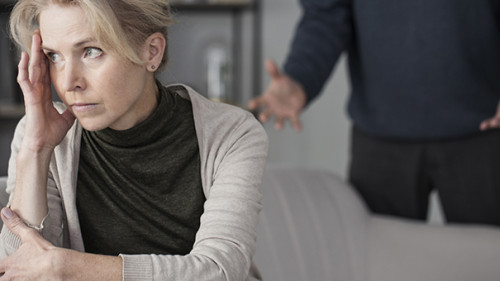 Frau-mann-Streit-196645140-AS-Photographee-eu