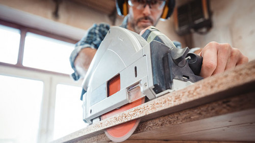 Handwerker-Saege-329591821-AS-leszekglasner