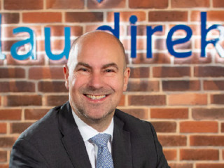 Oliver-Lang-2020-blau-direkt