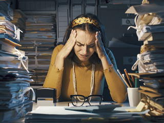 Frau-Stress-299381714-AS-stokkete