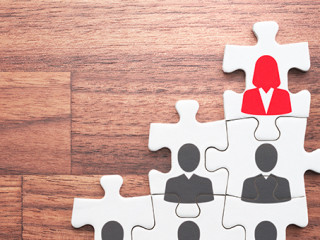 Koepfe-Puzzle-229119058-AS-tadamichi