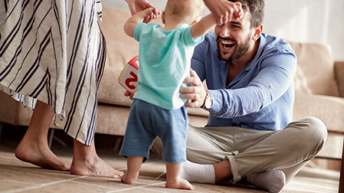 Paar-Kind-228803724-AS-luckybusiness