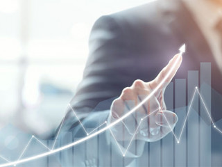 Anzugtrager-Pfeil-positiv-276930609-AS-oatawa