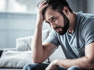 Mann-depressiv-199101051-AS-Viacheslav-Iakobchuk