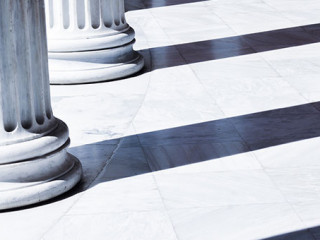 Saeulen-Schatten-168326995-AS-Lucian-Milasan