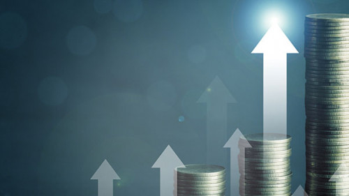 Pfeile-Muenzstapel-294157329-AS-aekkorn