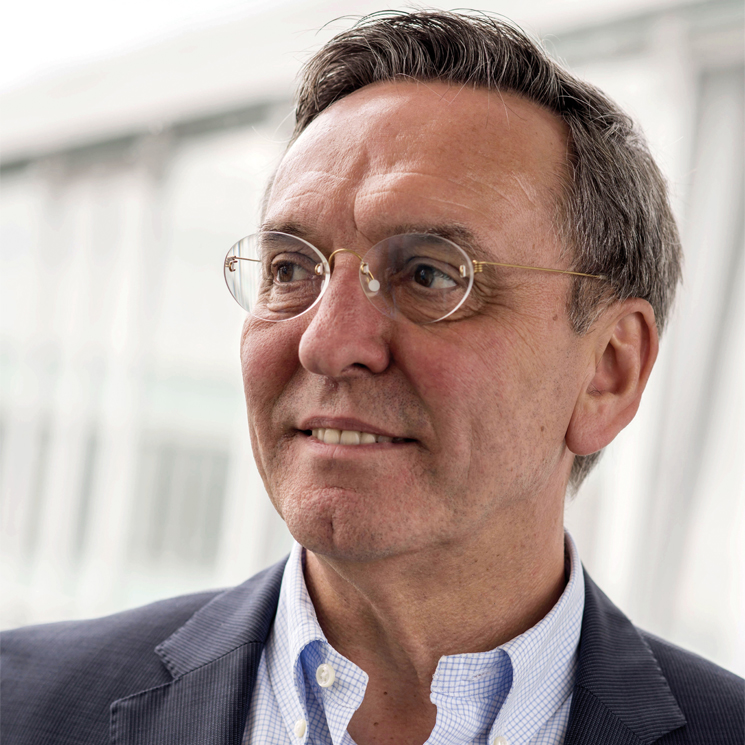 Dr-Klaus-Moeller-2020-Defino