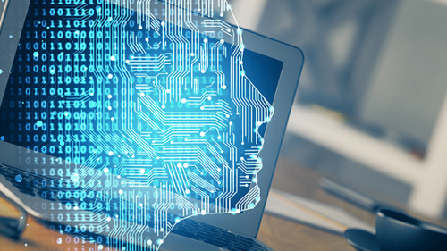 Laptop-Gesicht-Binaer-Code-324493111-AS-peshkova