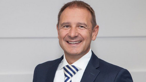 Bild_Alexander-Hoffmann_AXA-PARTNERS