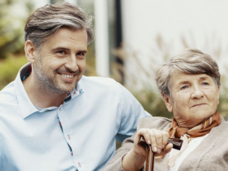 Sohn-Mutter-235888974-AS-Photographee-eu