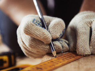 Handschuhe-Lineal-95019254-AS-Stasique