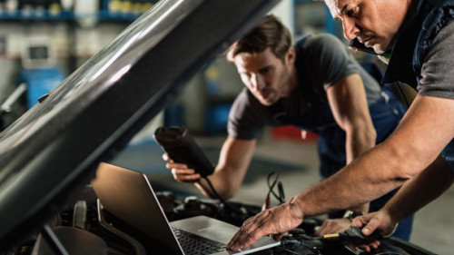 Kfz-Werkstatt-306011983-AS-Drazen