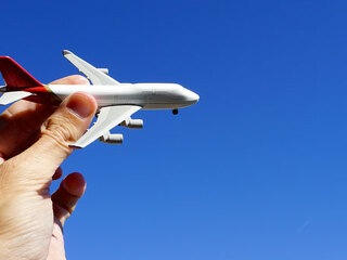 Flugzeug_Hand_92361553_FO_franz massard