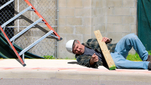 Mann_Leiter_96203183_FO_mokee81