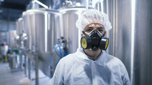 Mann-Schutzanzug-271852211-AS-littlewolf1989