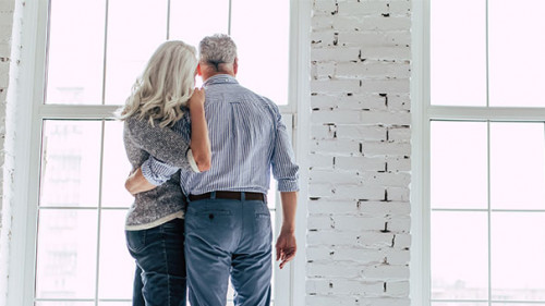 Paar-Fenster-197992082-AS-Vasyl