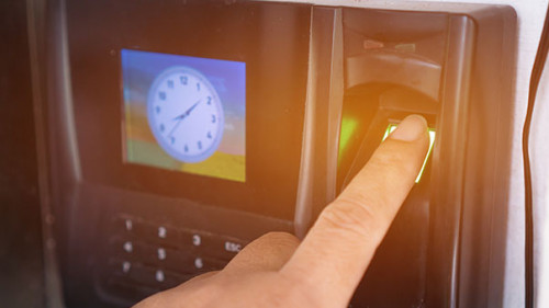 Fingerabdruck-Scanner-226138068-AS-smolaw11