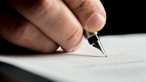 Unterschrift-80476595-AS-Gajus