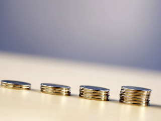 Muenzstapel-49957201-AS-Olaru-Radian