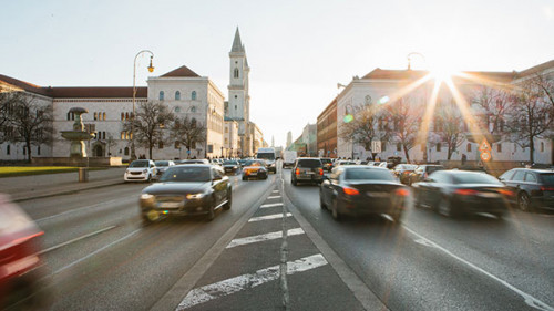 Verkehr-Muenchen-166904245-AS-franz12