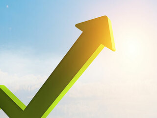 Gruener-Pfeil-positiv-245730464-AS-Sergey-Nivens