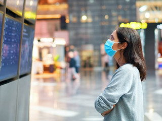 Frau-Flughafen-350199660-AS-GVS