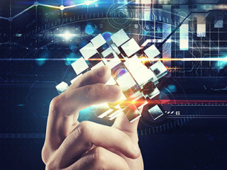 Hand-Wuerfel-198227294-AS-alphaspirit